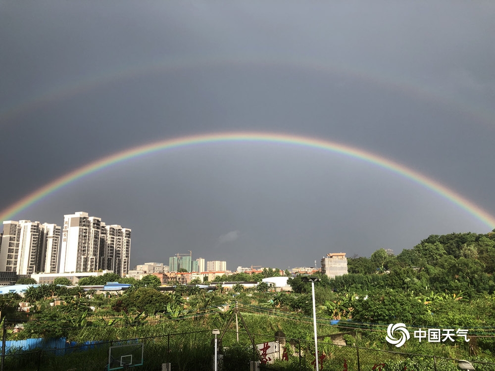 广州暴雨预报升级，雨后彩虹美景可期